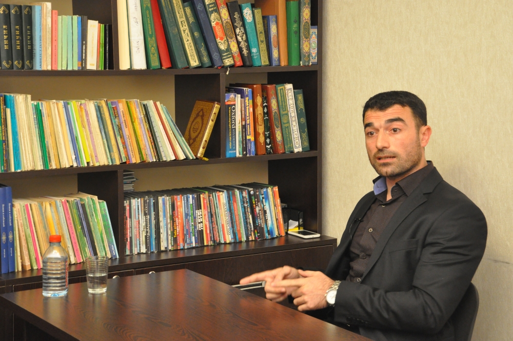 Rövşən Abdullaoğlunun təqdimatında "Allah mif yoxsa həqiqət" təlimi